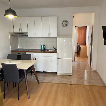Apartment Dado Дуги Рат Екстериор снимка