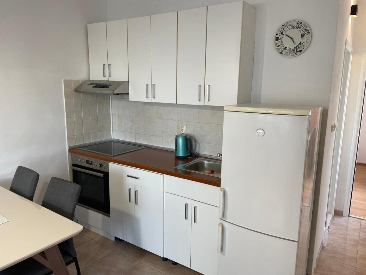 Apartment Dado Дуги Рат Екстериор снимка